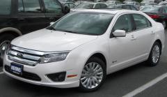 2010_Ford_Fusion_Hybrid_2_--_08-21-2009.jpg